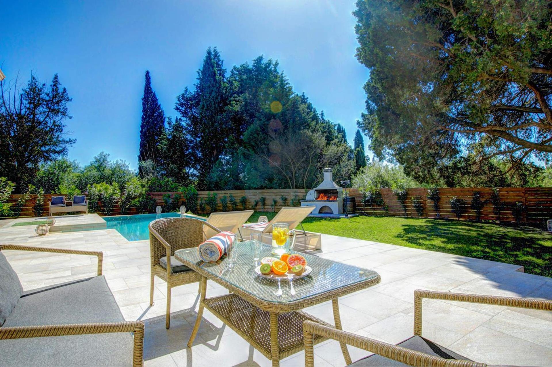 Astarte Villas - Laalu Private Villa With Pool Koukounariá Buitenkant foto